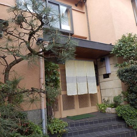 Kikunoya Ryokan Канандзава Экстерьер фото