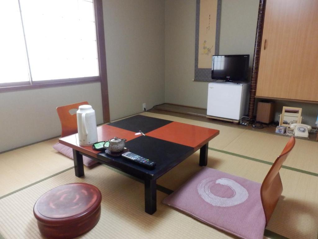 Kikunoya Ryokan Канандзава Экстерьер фото